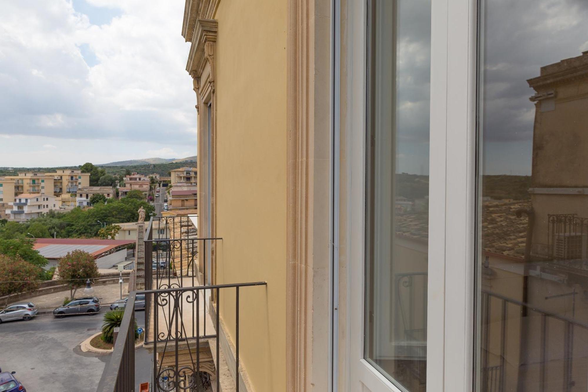 Al Corso Apartments Noto Luaran gambar