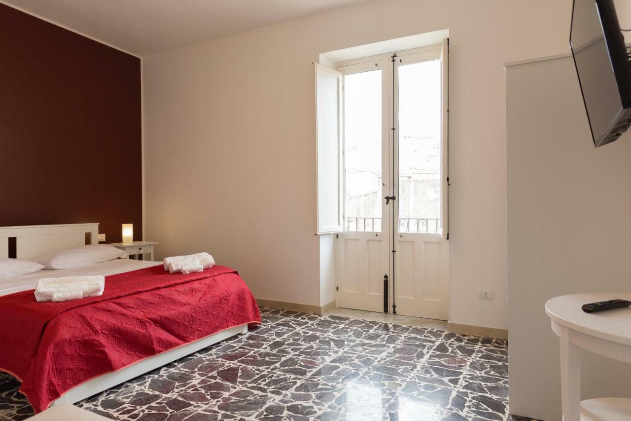 Al Corso Apartments Noto Luaran gambar