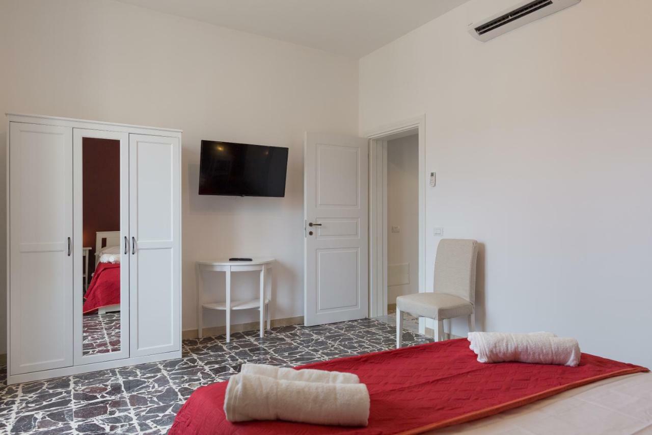 Al Corso Apartments Noto Luaran gambar